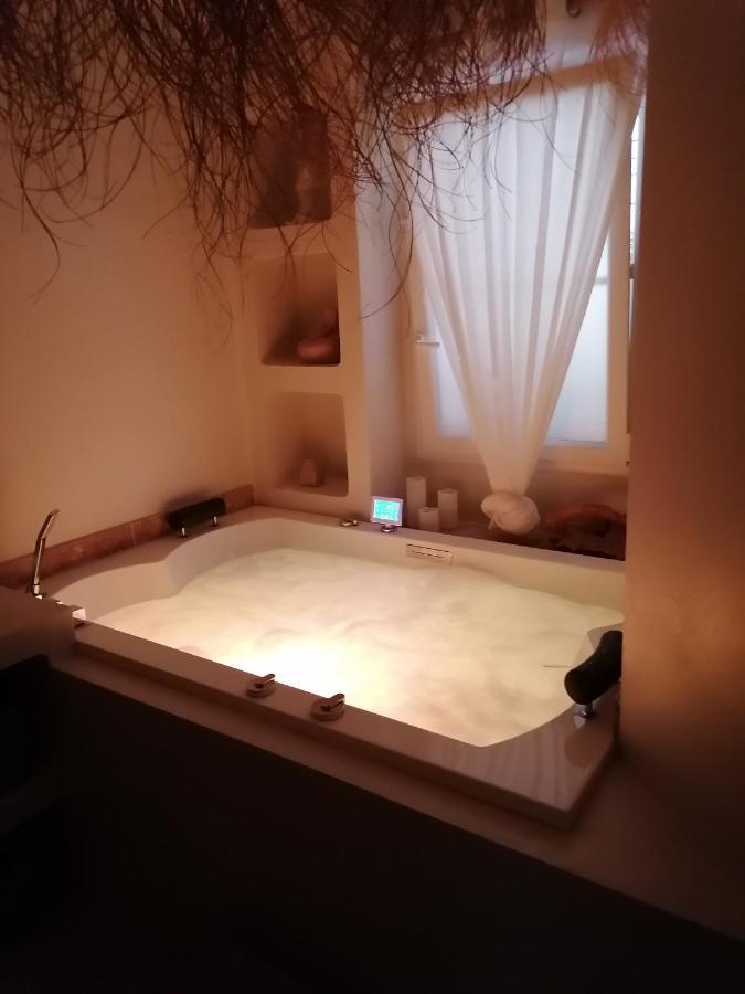 L'Autre Perle, Balneo En Supplement, Le Clos Des Perles Tourtour Ngoại thất bức ảnh